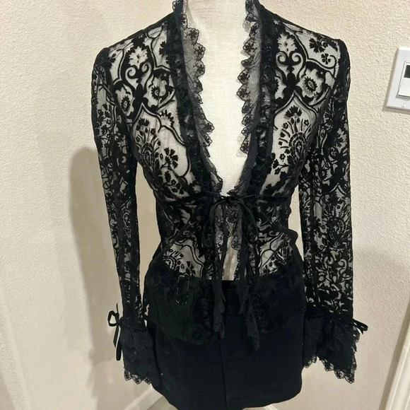 Goth mesh velvet and lace Express top. - Picture 3 of 9